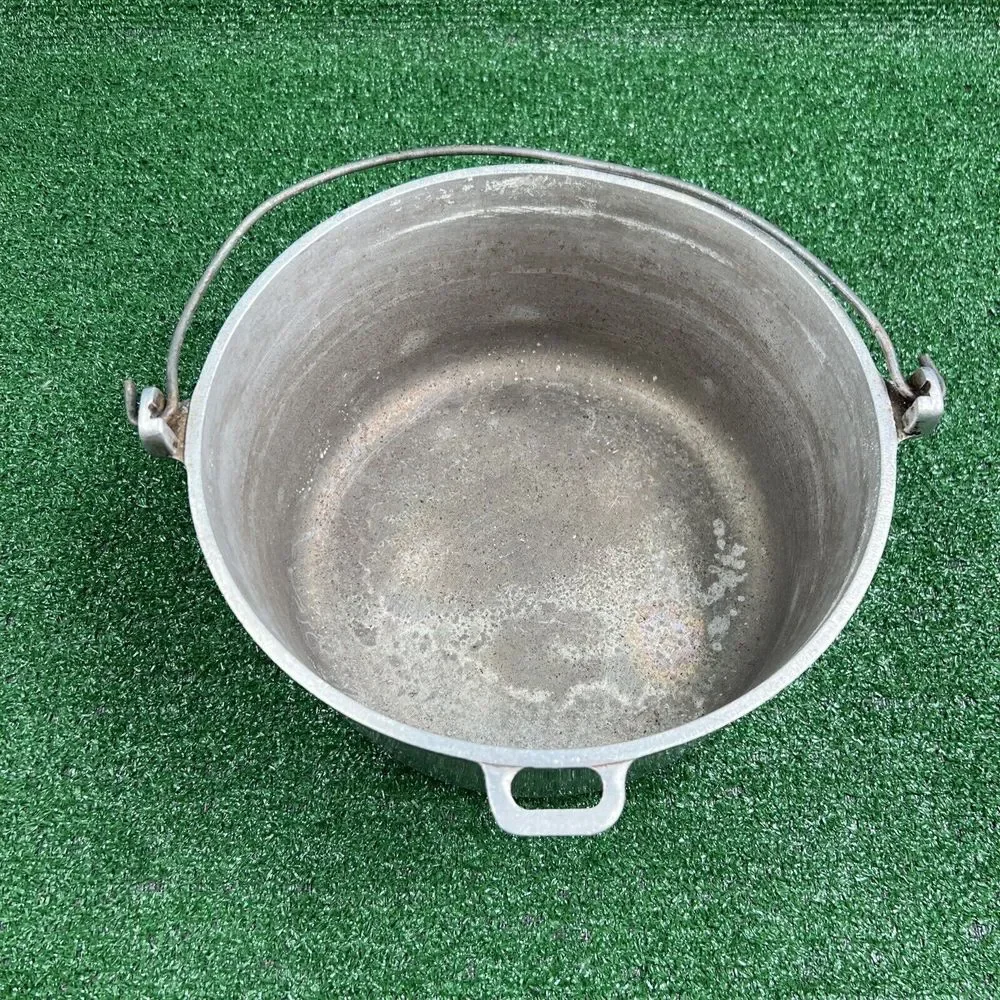 Vintage Household Institute 6 Qt Cast Aluminum Bail‎ Handle Pot